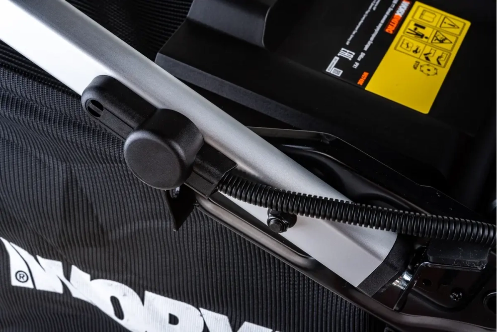 Газонокосилка Worx WG749E