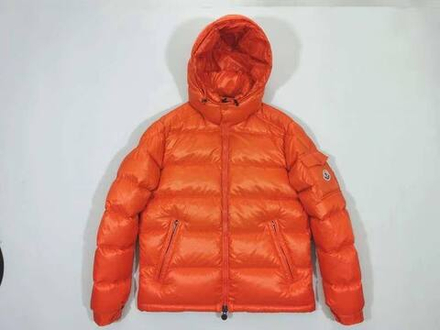 Пуховик Moncler