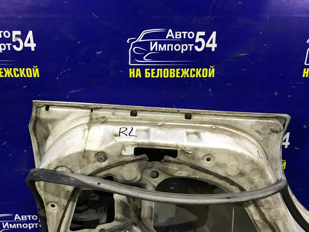 Дверь задняя левая TOYOTA CORSA 1997