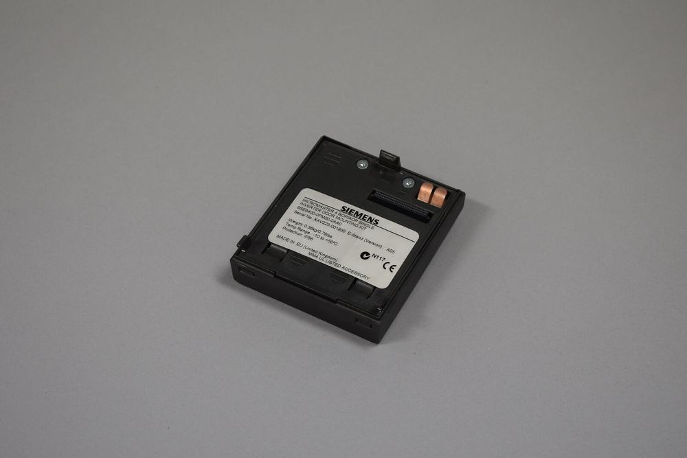 SIEMENS 6SE6400-0PM00-0AA0