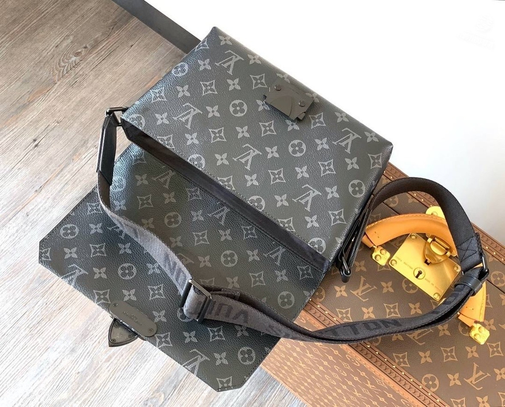 Сумка через плечо Louis Vuitton S-Cape