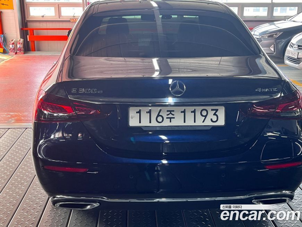 Mercedes-Benz E-Class W213 E300e 4MATIC Exclusive (06.2023)