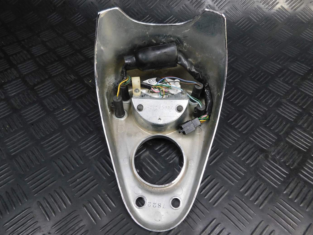 приборная панель Honda Shadow 400 NC34 с накладкой на бак (дефект) 052573