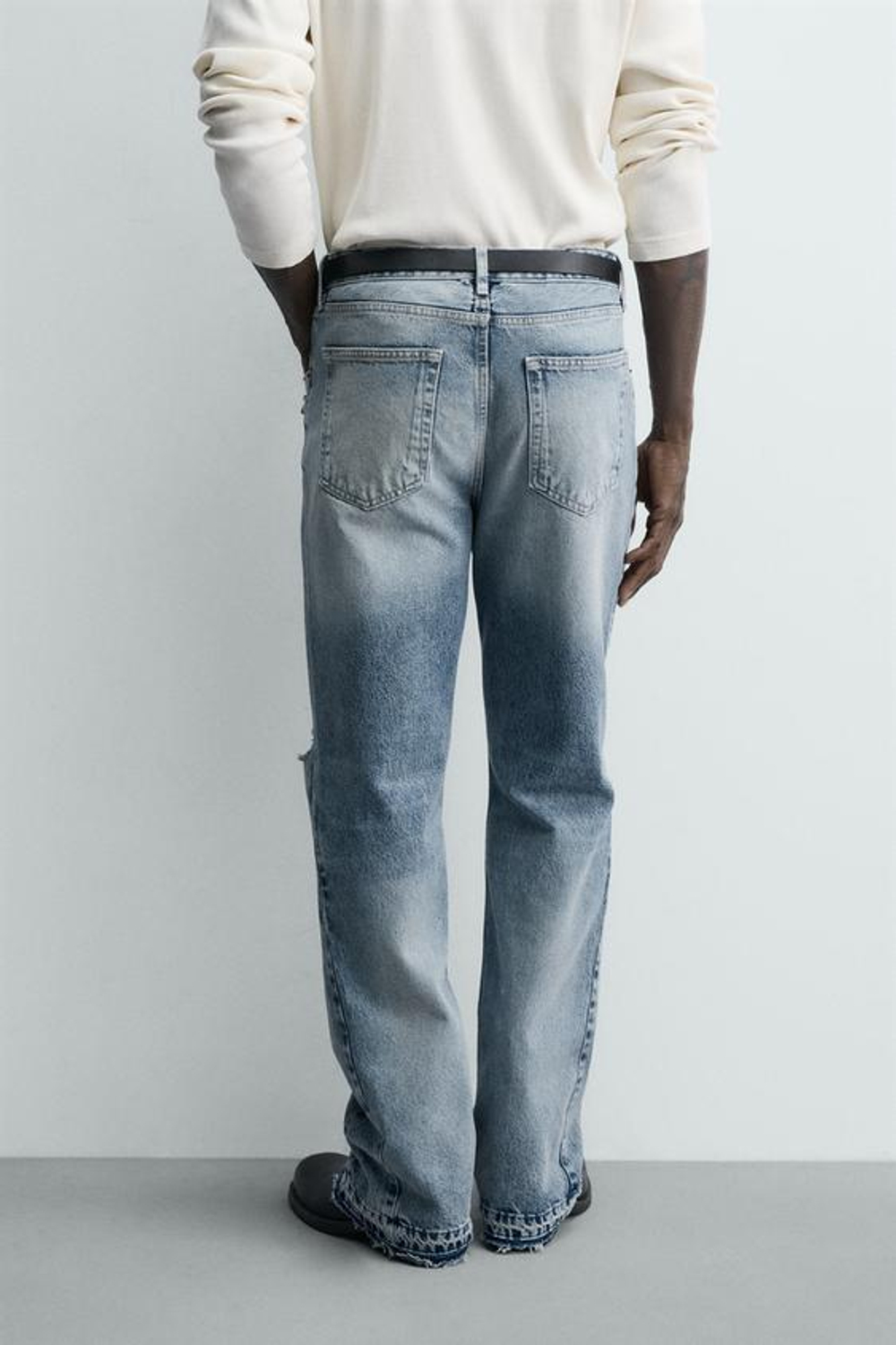 ZARA ДЖИНСЫ FLARE FIT С РАЗРЕЗАМИ, ВЫЦВЕТШИЙ СИНИЙ