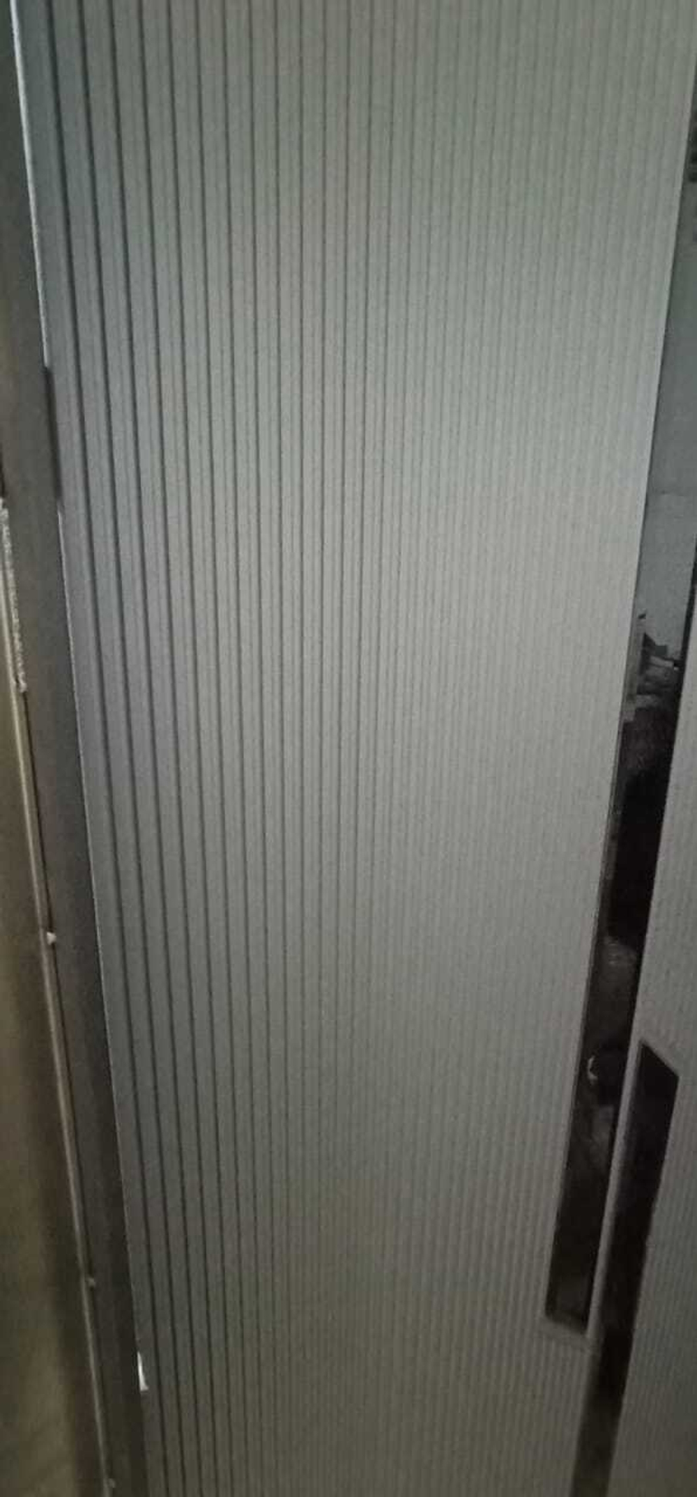 Дверь входная Лабиринт CARBON 31 Белый софт