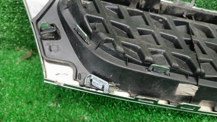 Решетка радиатора KIA Rio 4 X-Line (2017-2020)