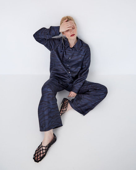 Брюки из шелка Стелла Маккартни черный/синий