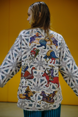 Шерстяной свитер "Латтрелла", по мотивам Псалтири Латтрелла (14 век)