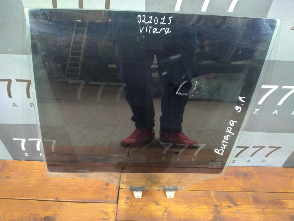 Стекло двери задней левой Suzuki Grand Vitara 2 (JT) 05-15 Б/У Оригинал 8450465J00