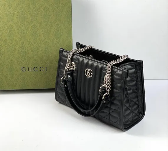 Маленькая сумка-тоут Gucci GG Marmont черный