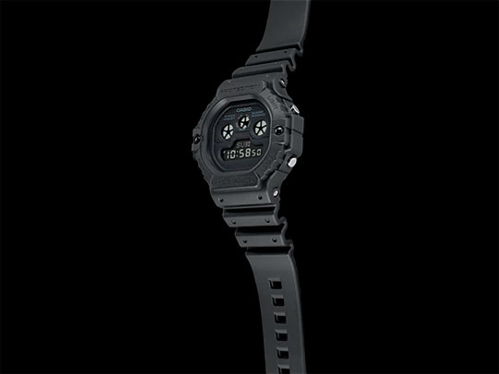 Часы Casio DW-5900BB-1E