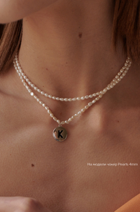 Колье с буквой