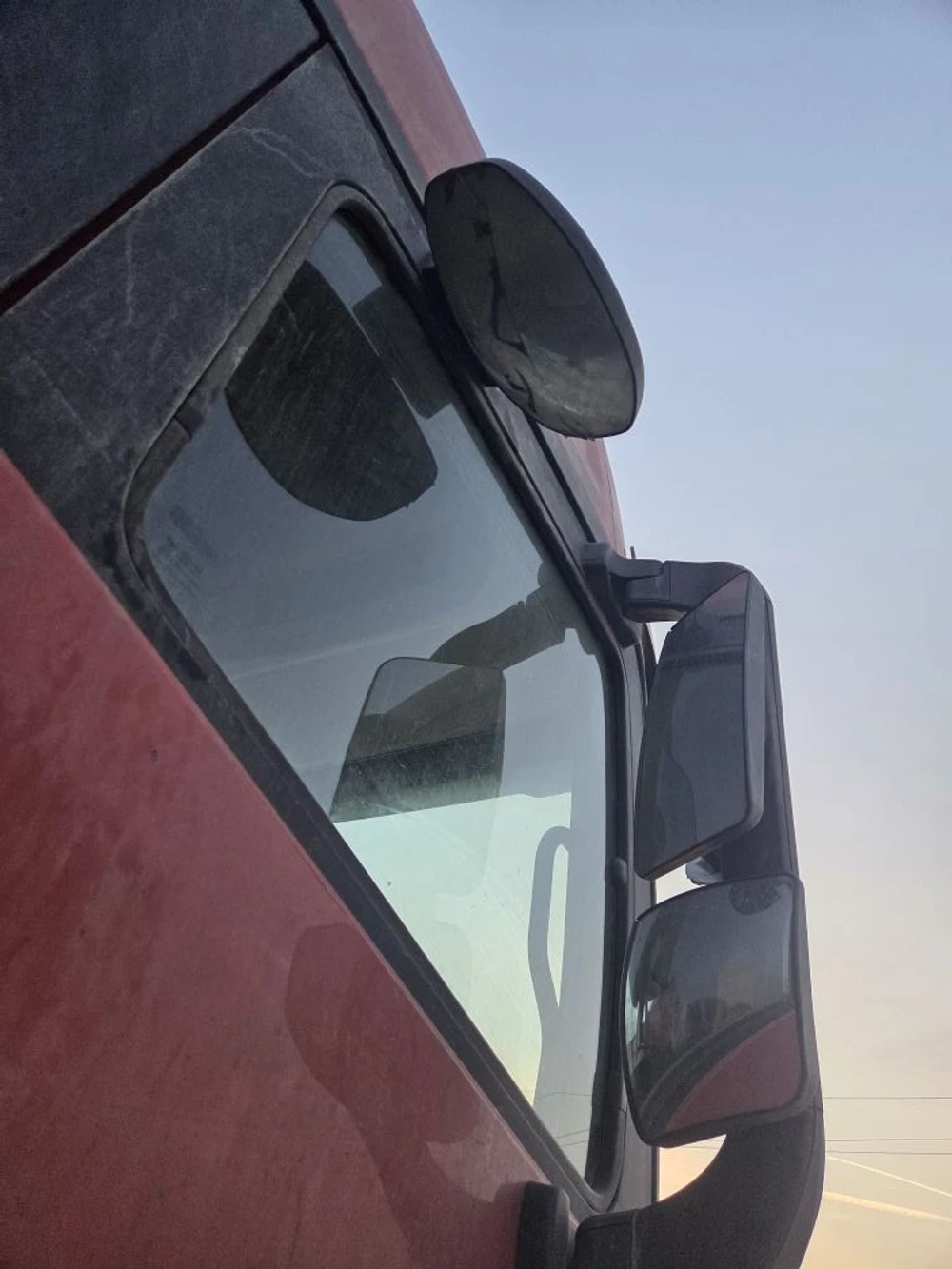 Foton AUMAN 4x2 Седельный тягач BJ4189SLFKA (Дизельный, 11,8 л, 470 л.с., АТ)