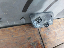 Крышка омывателя левая Volvo XC90 2 14-нв Б/У Оригинал 31353364