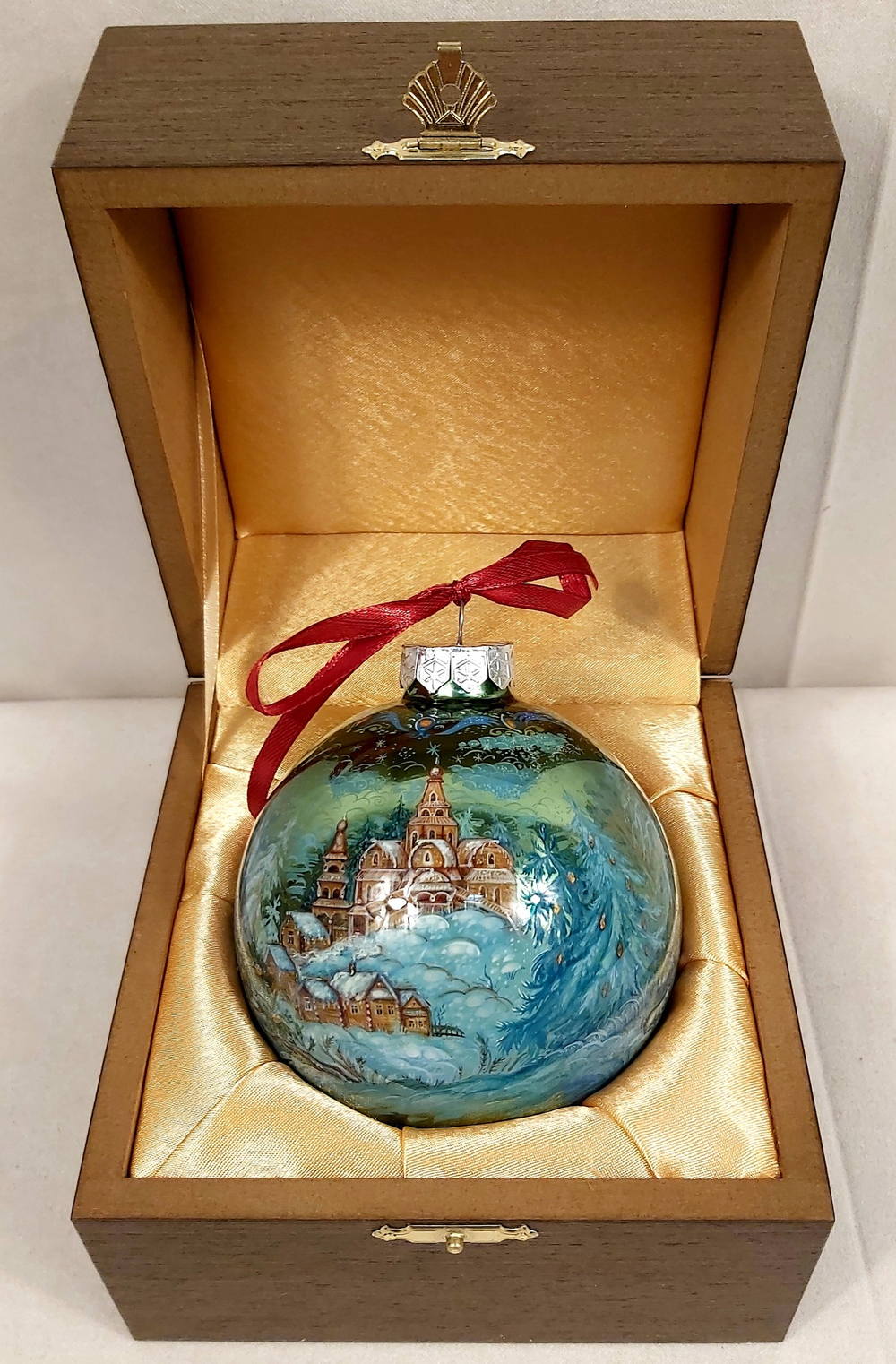 Шар новогодний с ручной росписью Палех "Снегурочка" в футляре