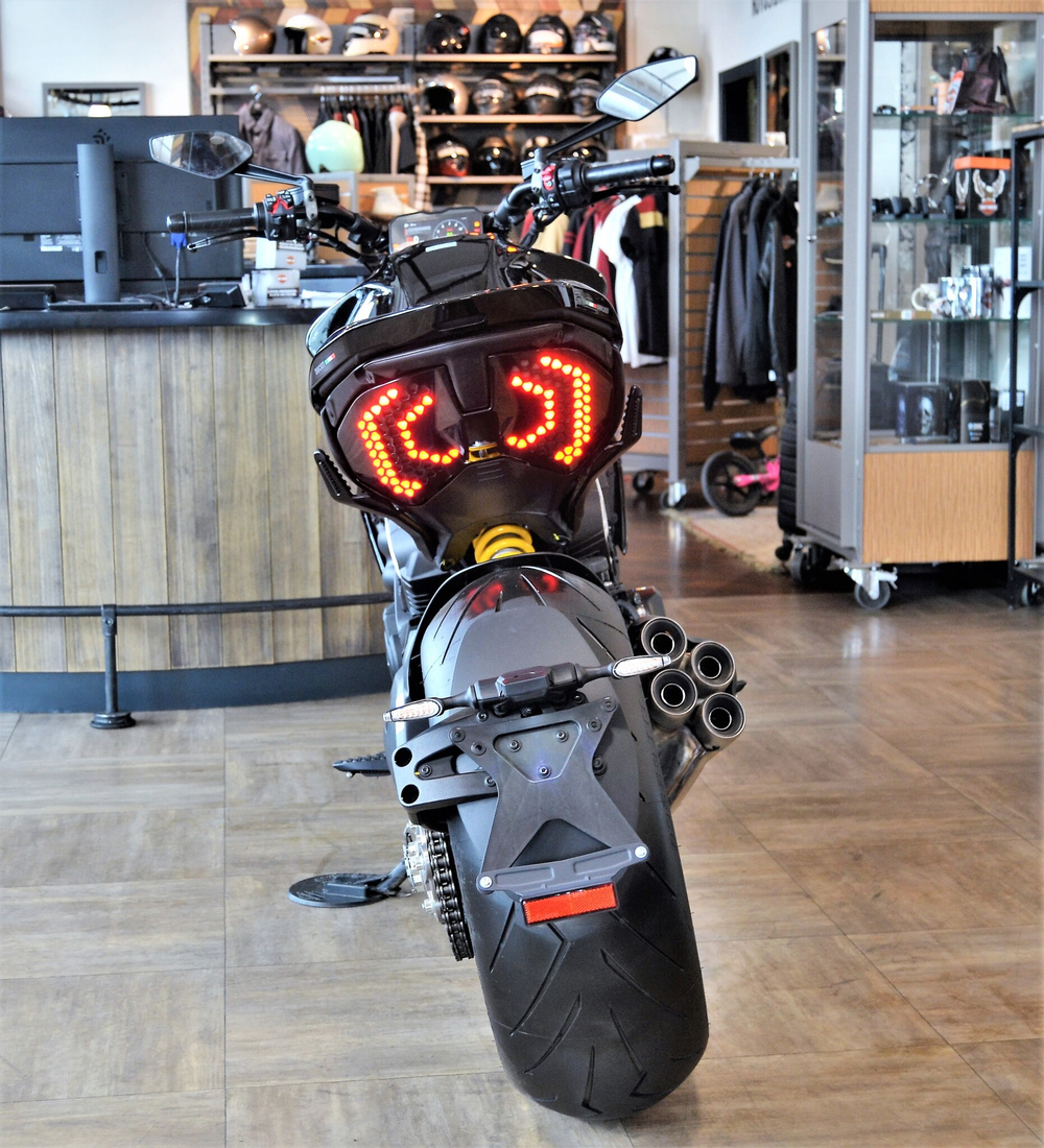 Мотоцикл Ducati Diavel V4 (2025)