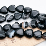 Агат тонированный черный бусины, сердце, размер около 12 мм, цена за 8 шт (1/4 нити)