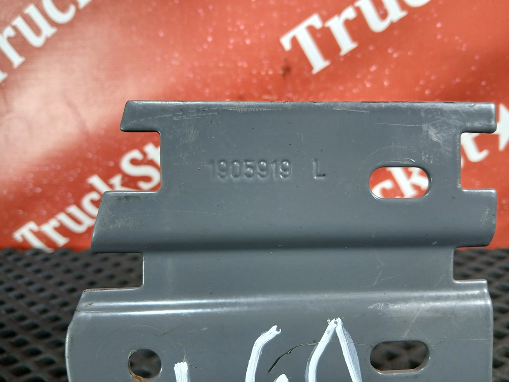 Кронштейн проводки 2018г