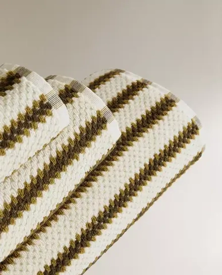 ZARA HOME ЖАККАРДОВОЕ ПОЛОТЕНЦЕ, ЗЕЛЕНЫЙ