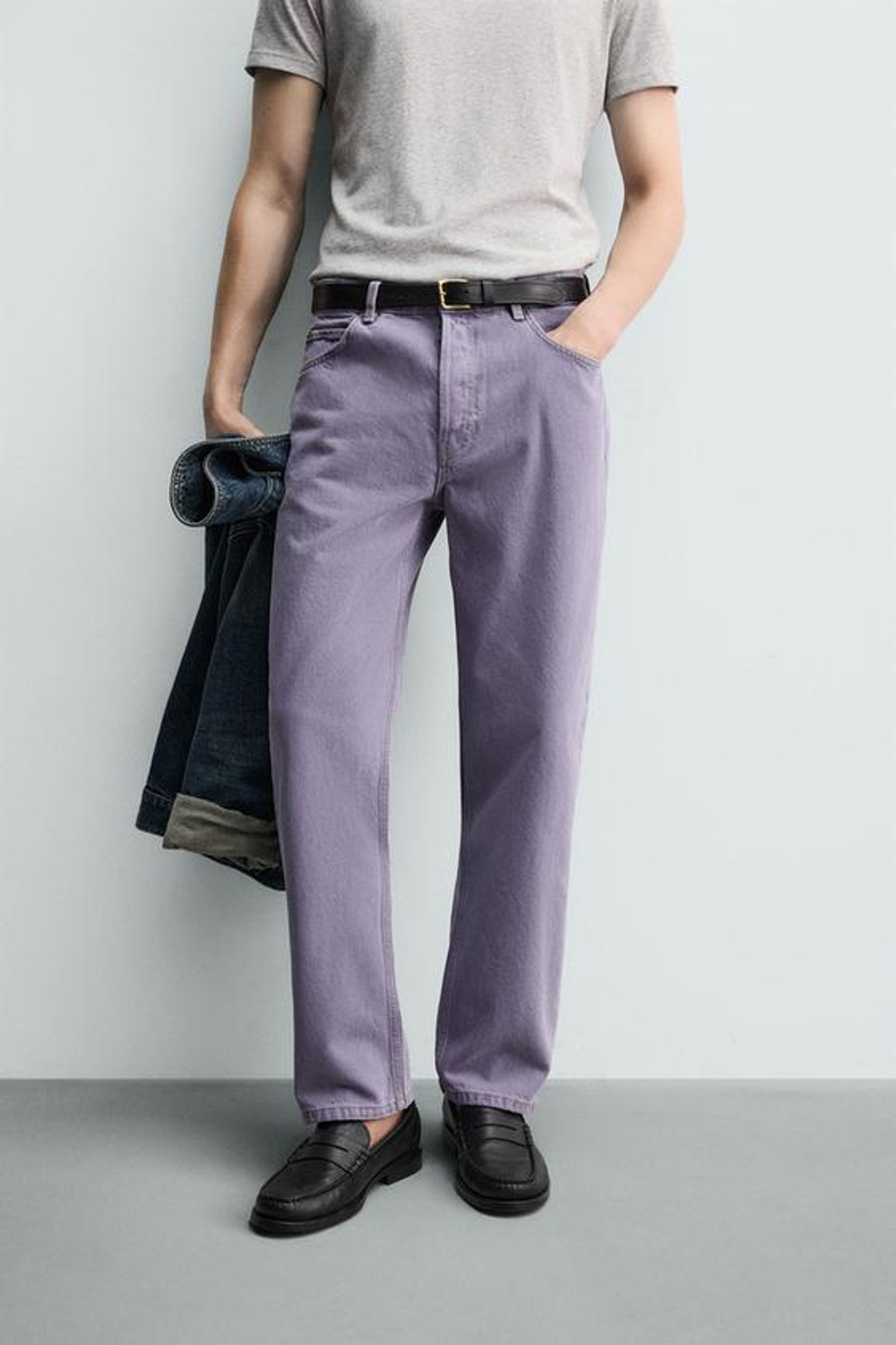 ZARA ДЖИНСЫ STRAIGHT FIT С ЭФФЕКТОМ ПОТЕРТОСТИ, ЛИЛОВЫЙ