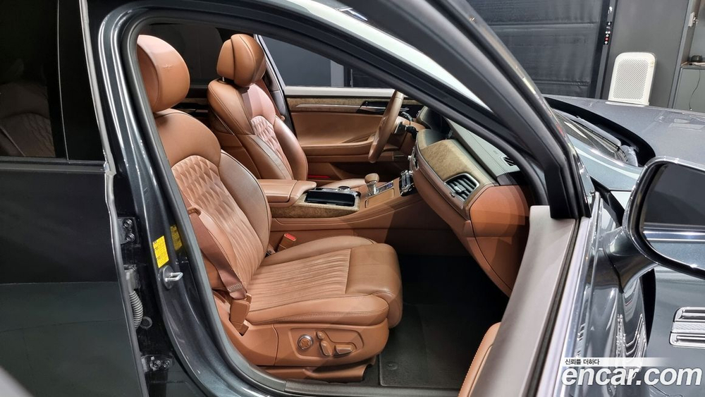 Genesis G90 3.8 AWD (08.2019)