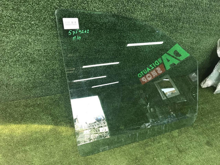 Стекло двери переднее правое Mercedes Vito W639 (2003-2014)