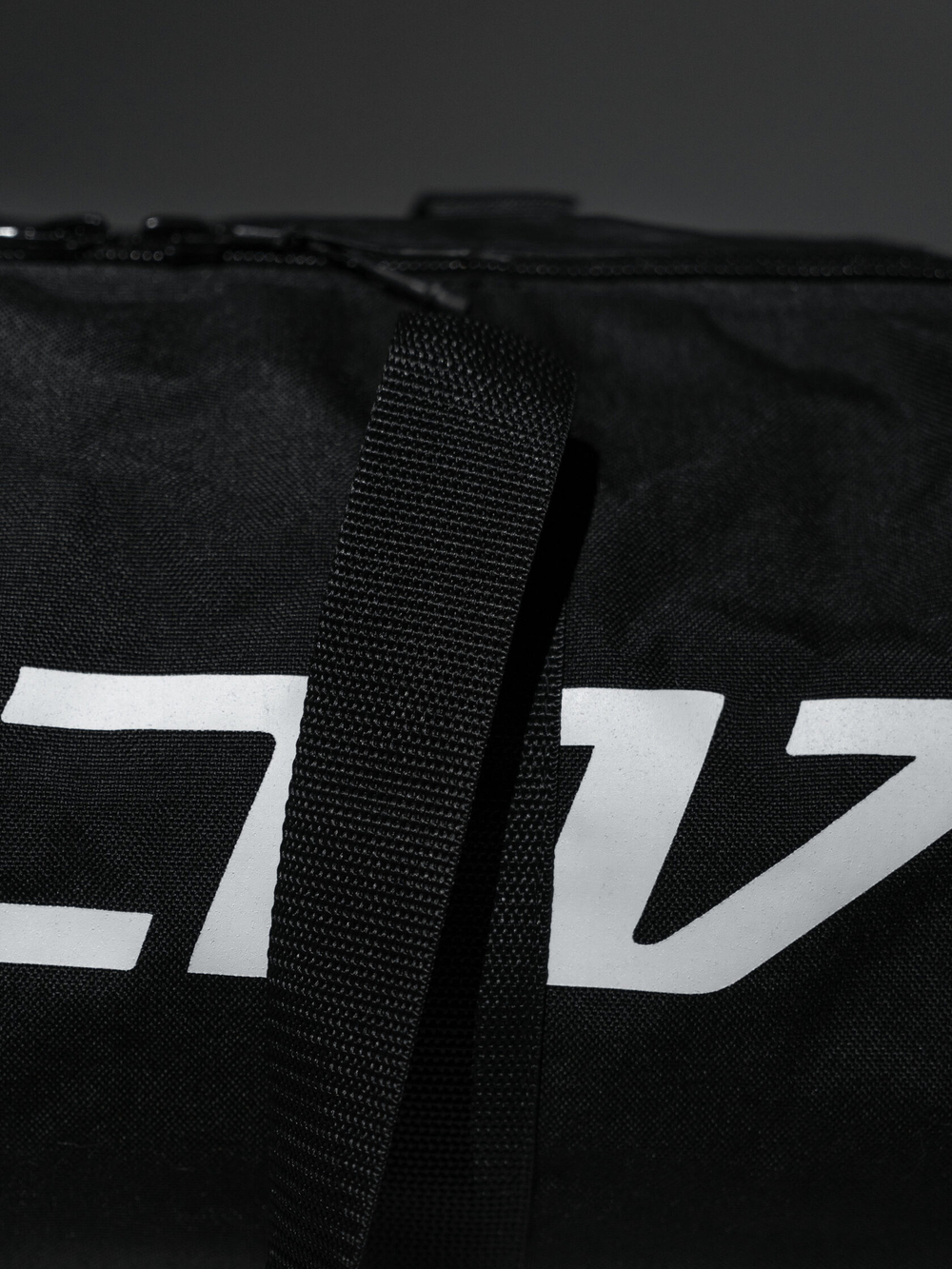 Сумка MLTV Duffle Big Logo Черный