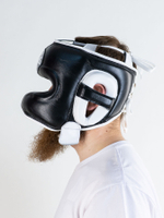 Шлем боксерский LEADERS LS с бамперной защитой (черный / белый) BK/WH