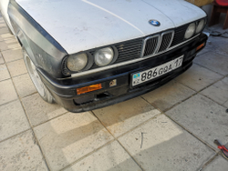 BMW E30 Крыло левое (Реплика "Стекловолокно")