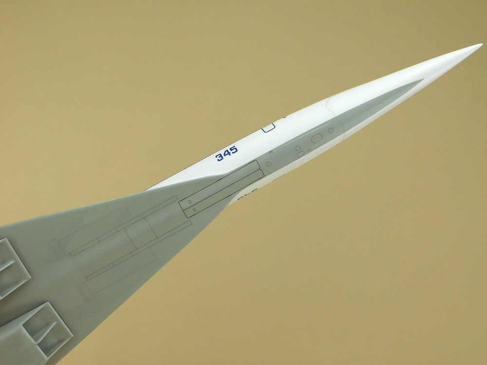 Модель самолета Ту-144 (М1:100, Аэрофлот СССР-77110)