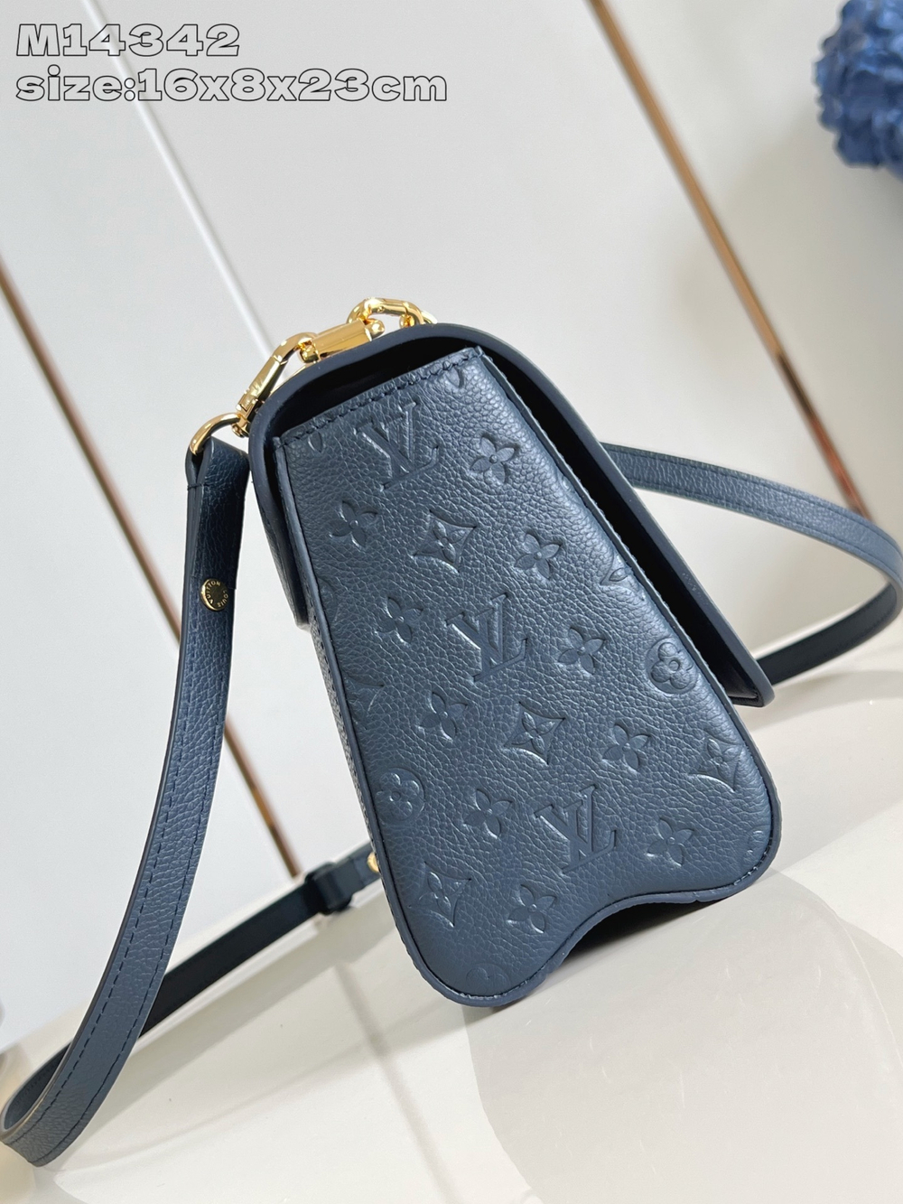Louis Vuitton Twist MM Slim