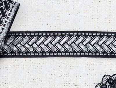 Тесьма жаккард люрекс, ш. 3,2 см, чёрный с серебром