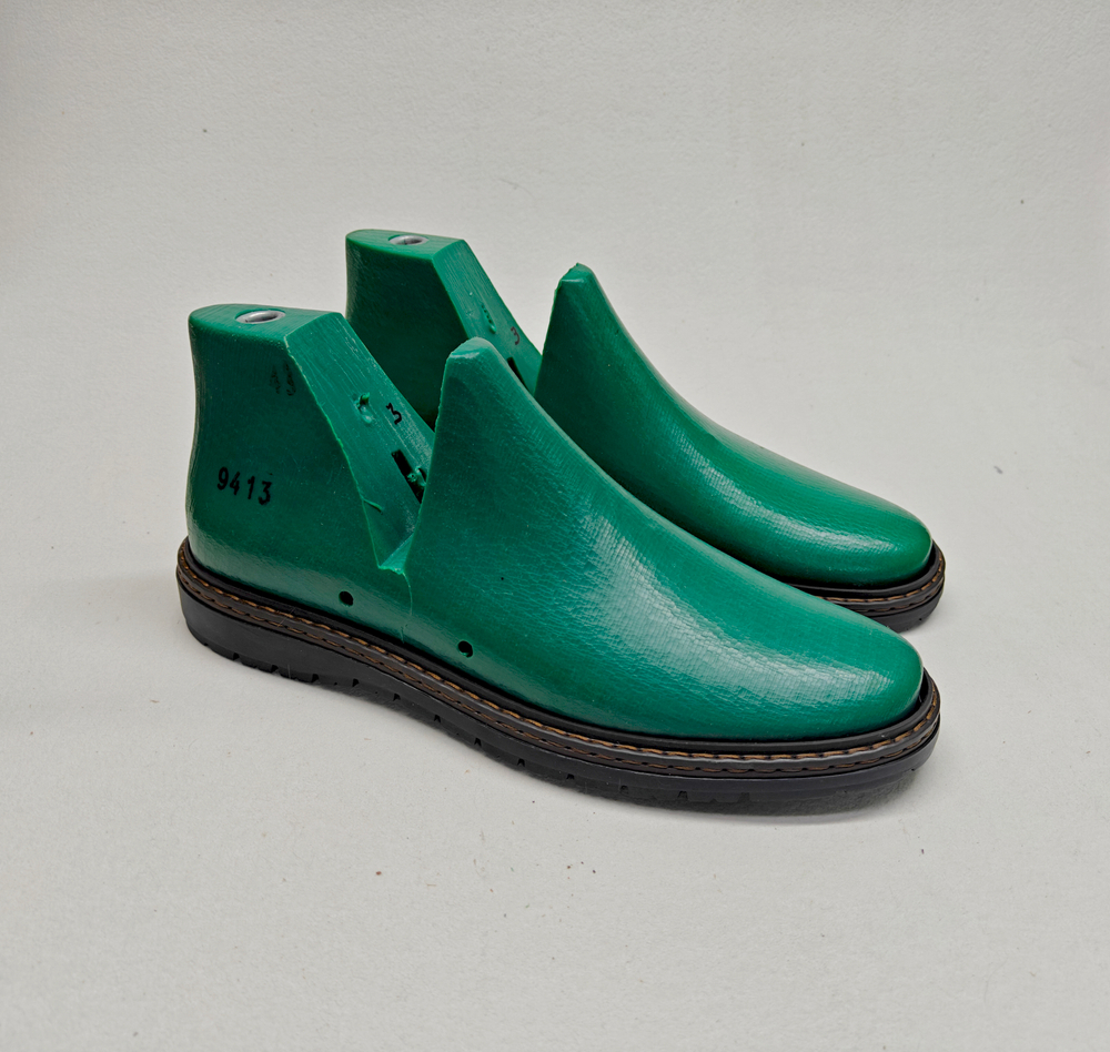 Комплект колодки + подошва ( ботинки, сапоги) Большие размеры