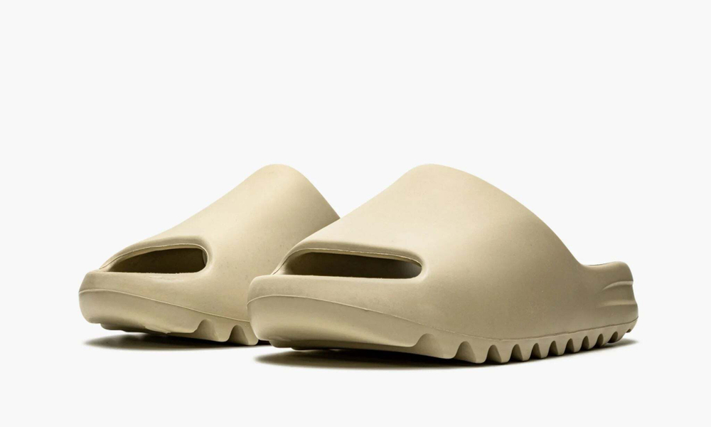 Yeezy Slide "Pure"