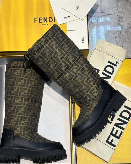 Сапоги Fendi