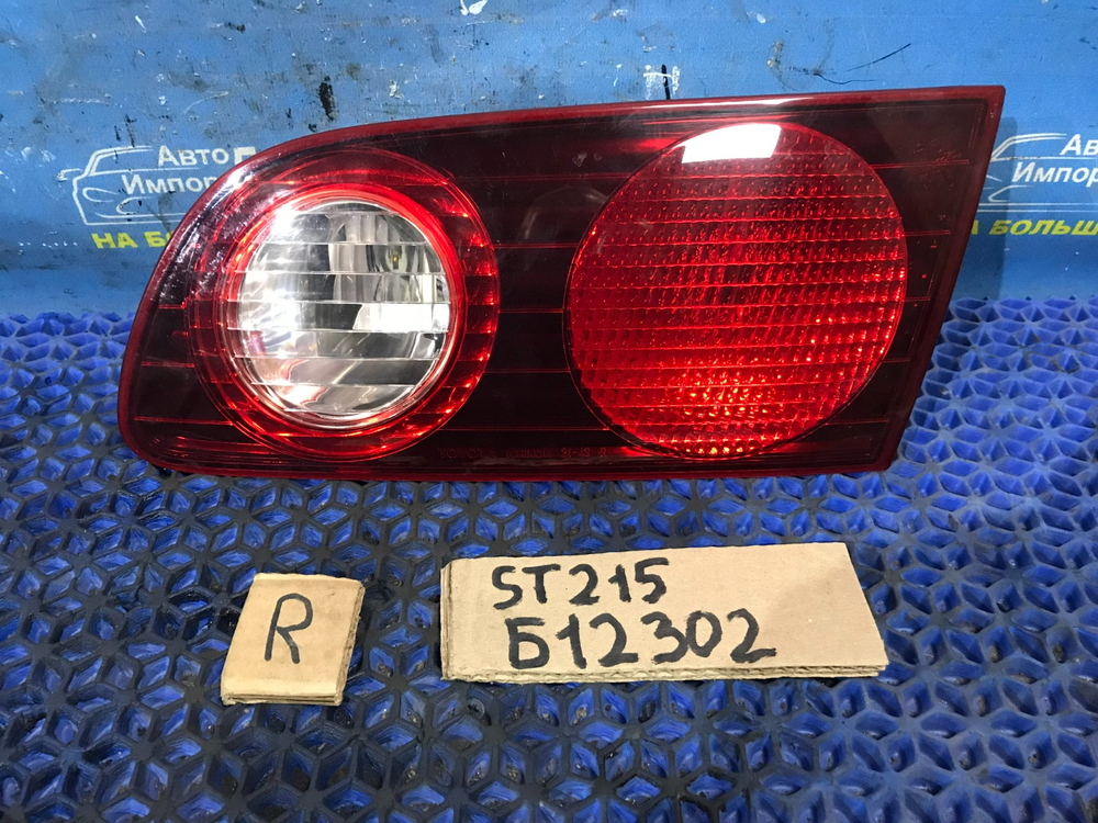 Вставка багажника правая TOYOTA CALDINA 1997-2002