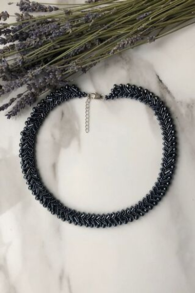 Колье из бисера "Змейка" ручной работы, цвет - Гематит