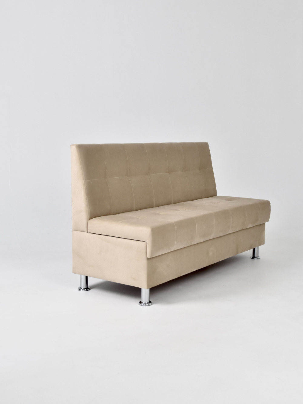 Стильный компактный диван Фабрики ОНИКС из практичного и износостойкого материала с оригинальным дизайном, вместительным ящиком для хранения, мягким наполнителем для дома, дачи и офиса