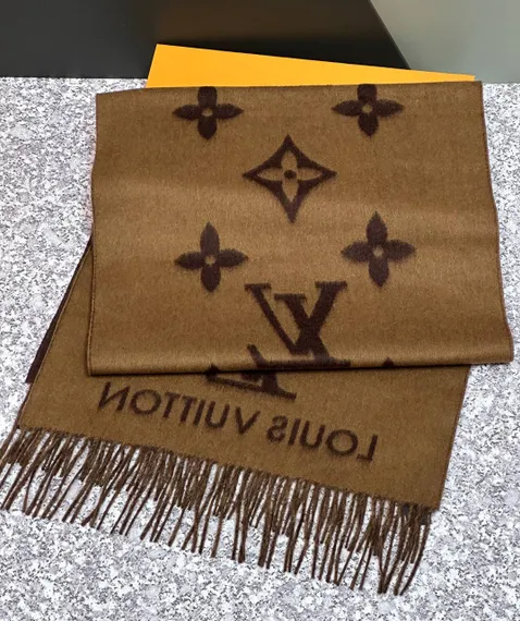 Шарф Louis Vuitton Reykjavik коричневый