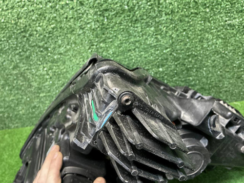 Фара правая Geely Atlas 2 (2023-н.в.) LED