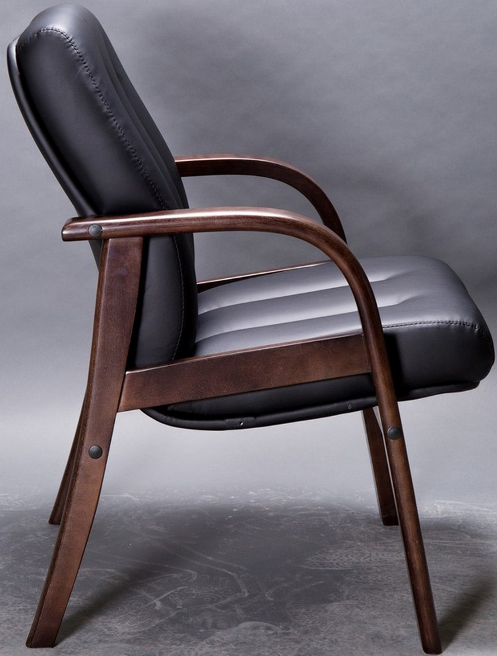 Кресло для руководителя FORUM BD