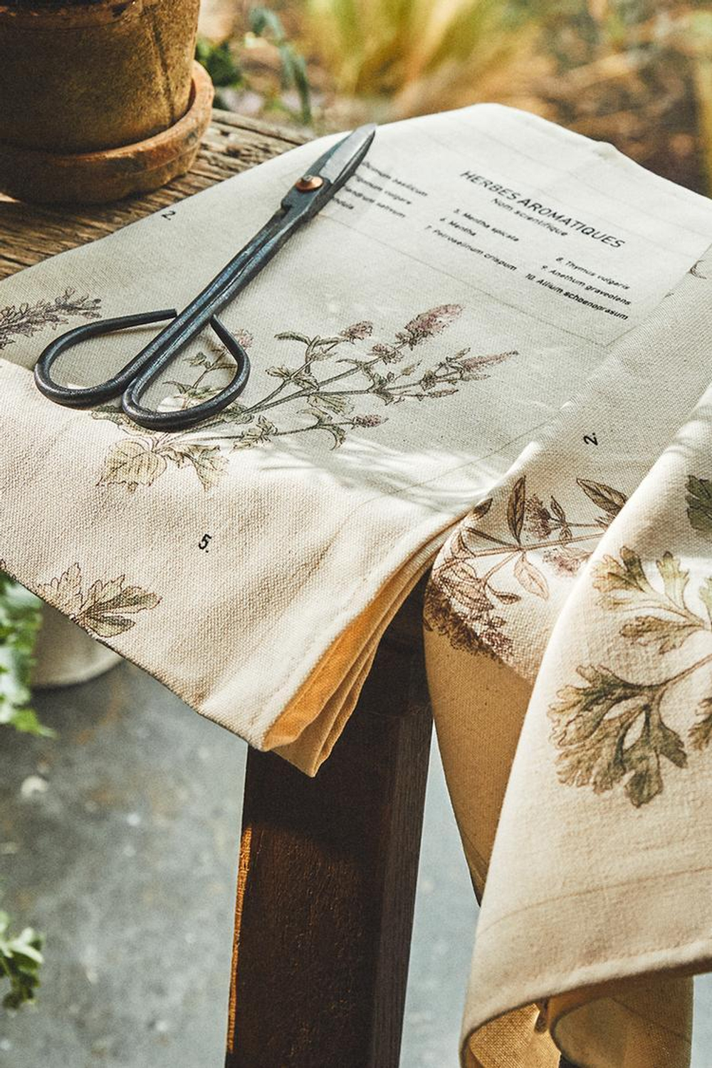 ZARA HOME НАБОР КУХОННЫХ ПОЛОТЕНЕЦ С РАСТИТЕЛЬНЫМ РИСУНКОМ (НАБОР ИЗ 2 ПРЕДМЕТОВ),  ЭКРЮ