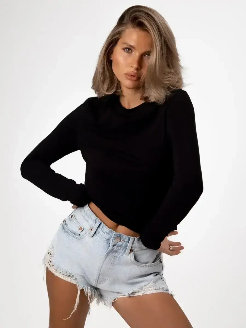 Лонгслив женский черный