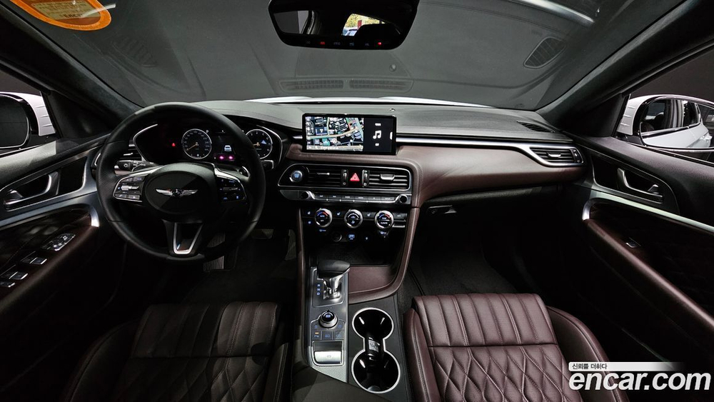 Genesis The New G70 Бензин 2.0T 4WD (04.2022)