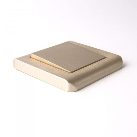 Рамка на 1 пост Stream (шампань)