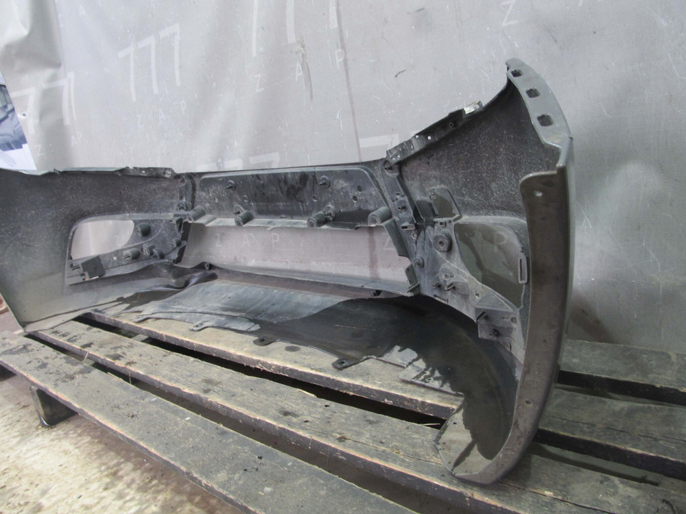 Бампер передний LADA Vesta 15-нв Б/У Оригинал 8450006666