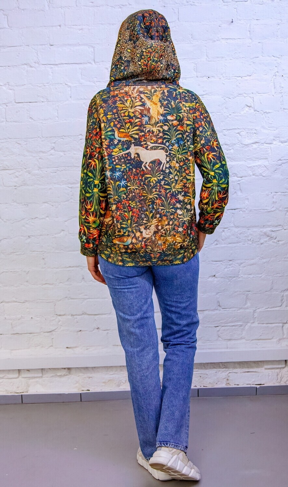 Зип худи "Средневековая пастораль", по мотивам средневекового гобелена «Пастух и пастушка»