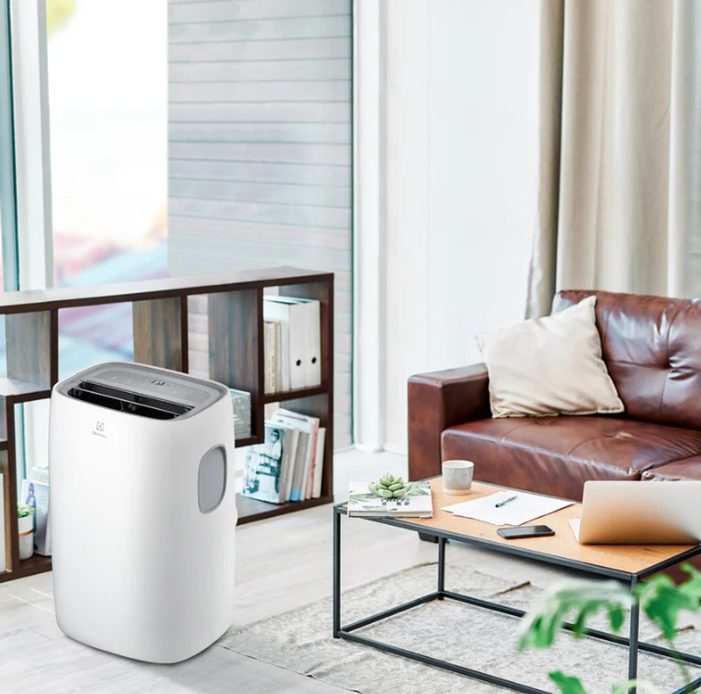 Мобильный кондиционер Electrolux LOFT EACM-8 CL/N3