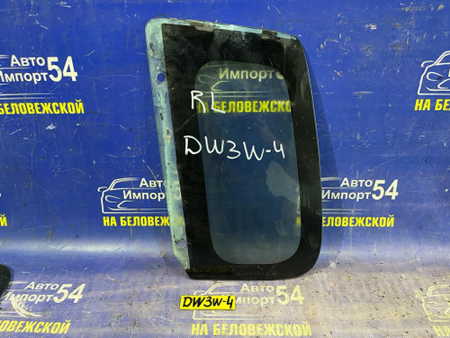 Стекло багажника левое MAZDA DEMIO 2001