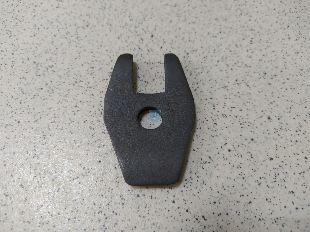 Скоба крепления форсунки 840.1112163